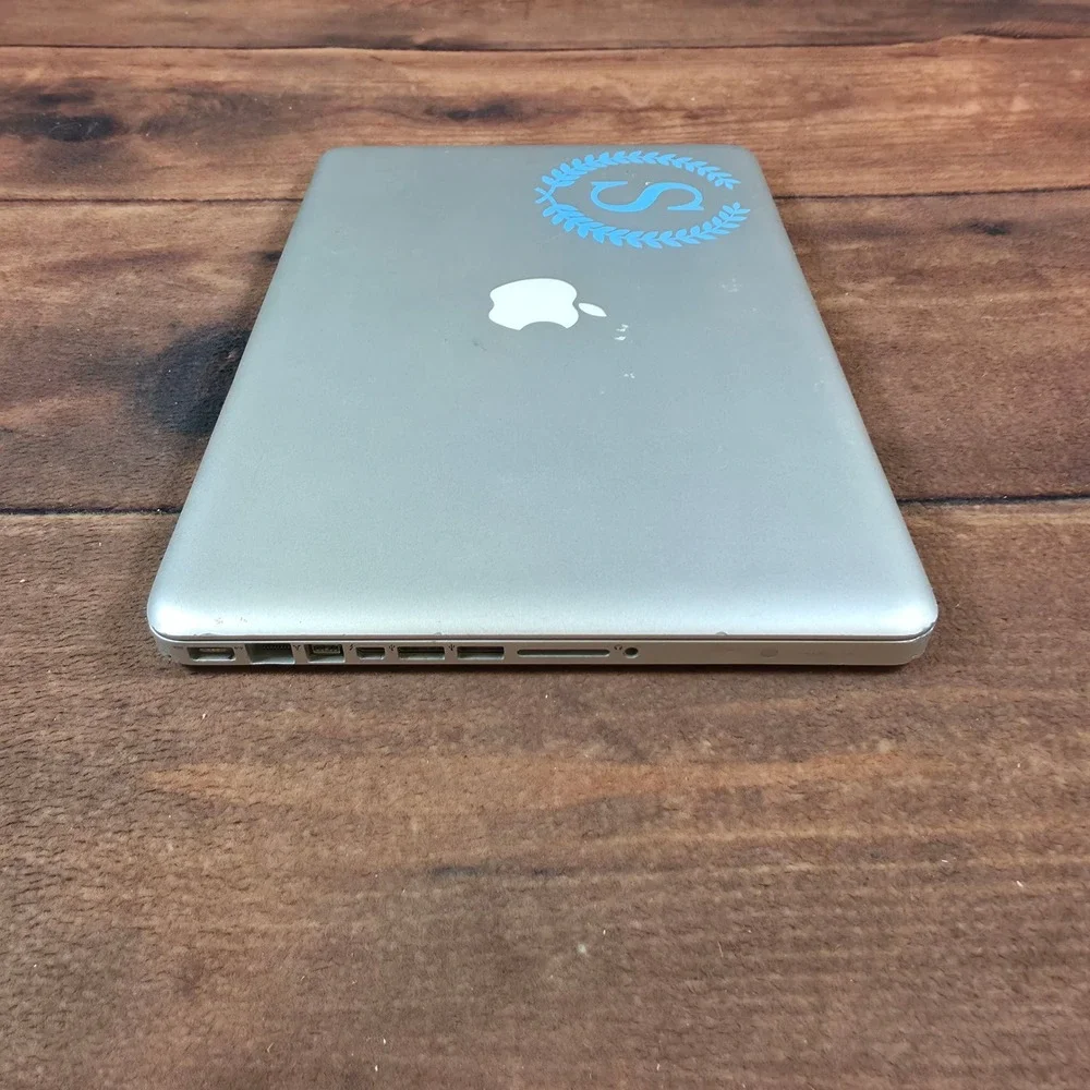 Apple MacBook Pro Laptop 13
